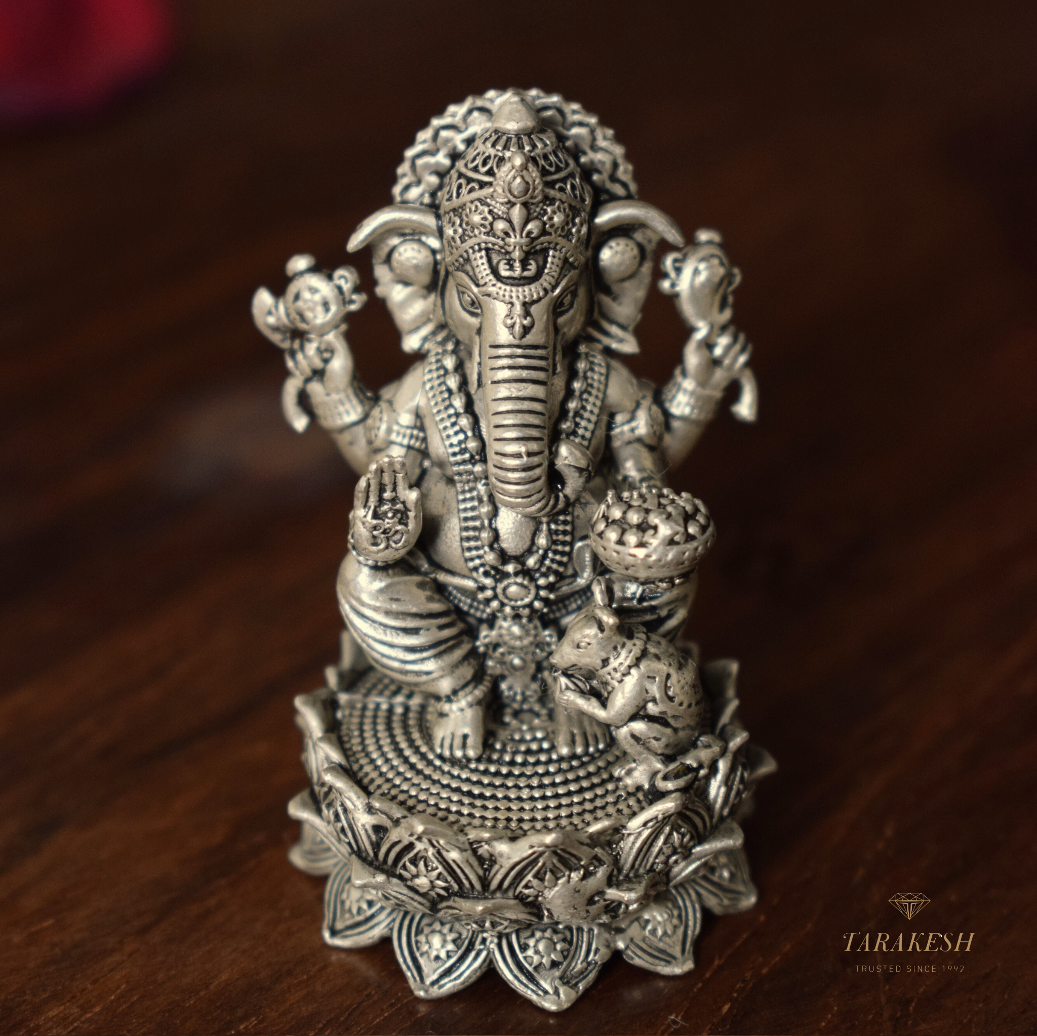 Ganesha Pure Silver Idol: Vinayaka Edition
