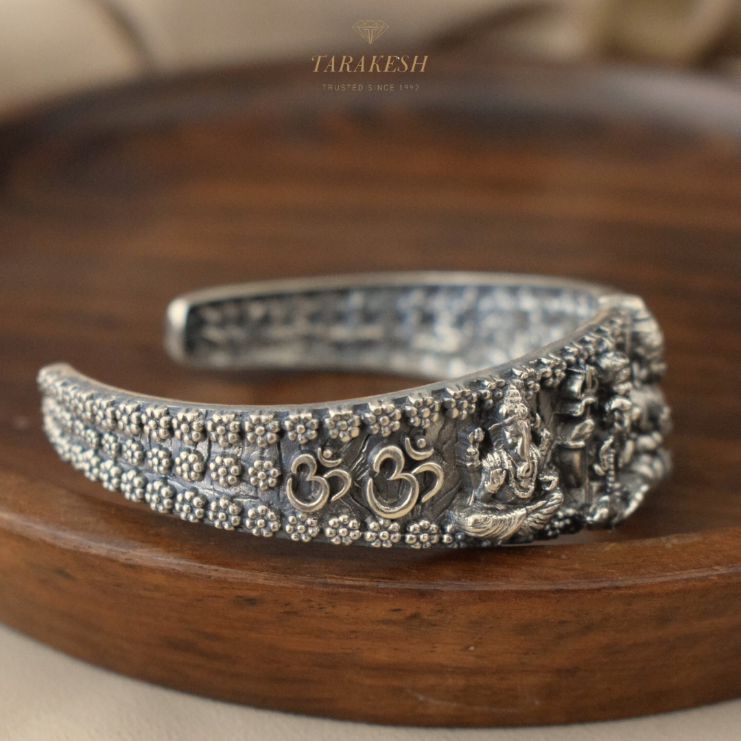 Shiva Pure Silver Bracelet: Shiva Family Edition