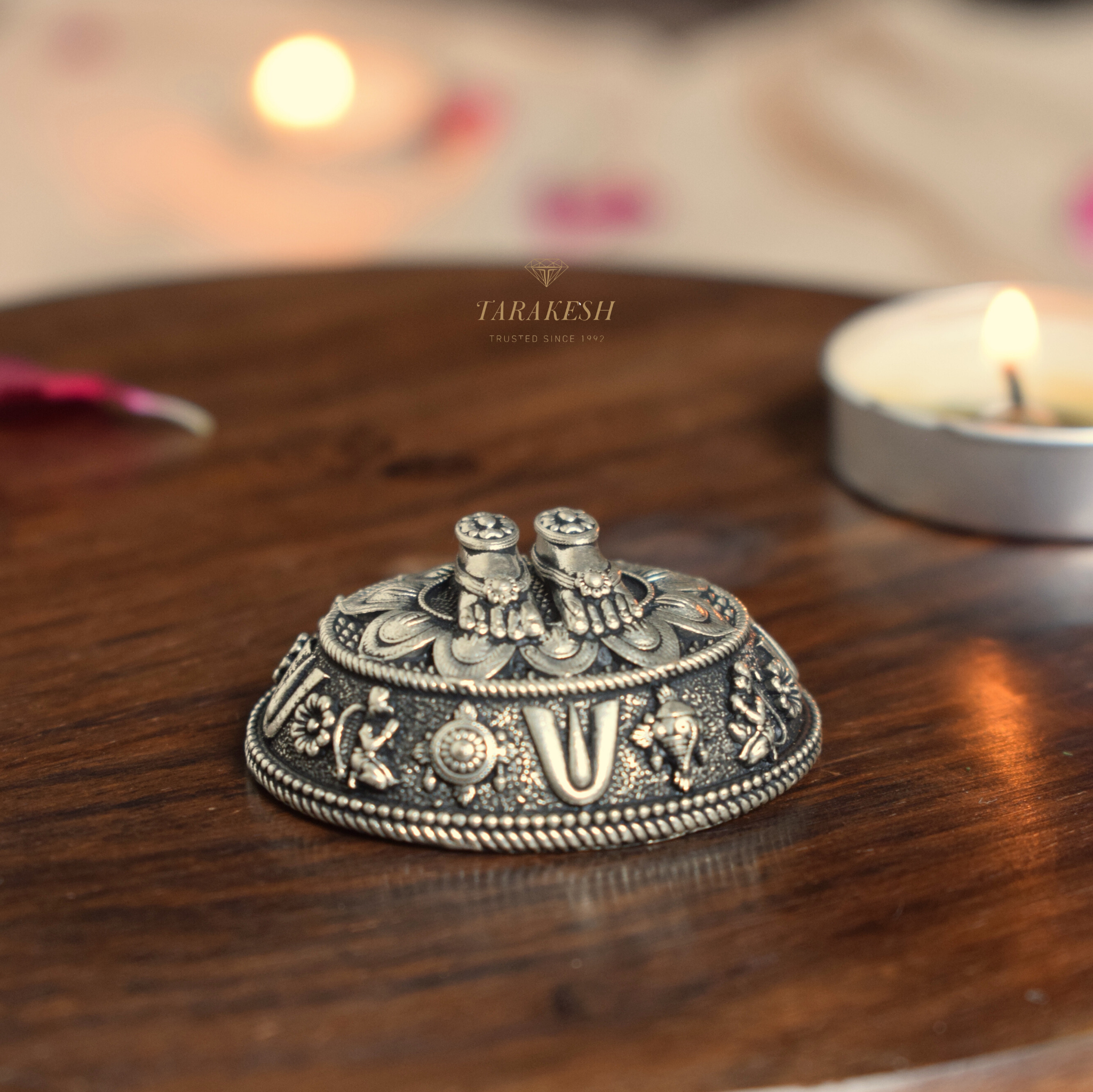 Vishnu Pure Silver Idol: Padma Charan Edition