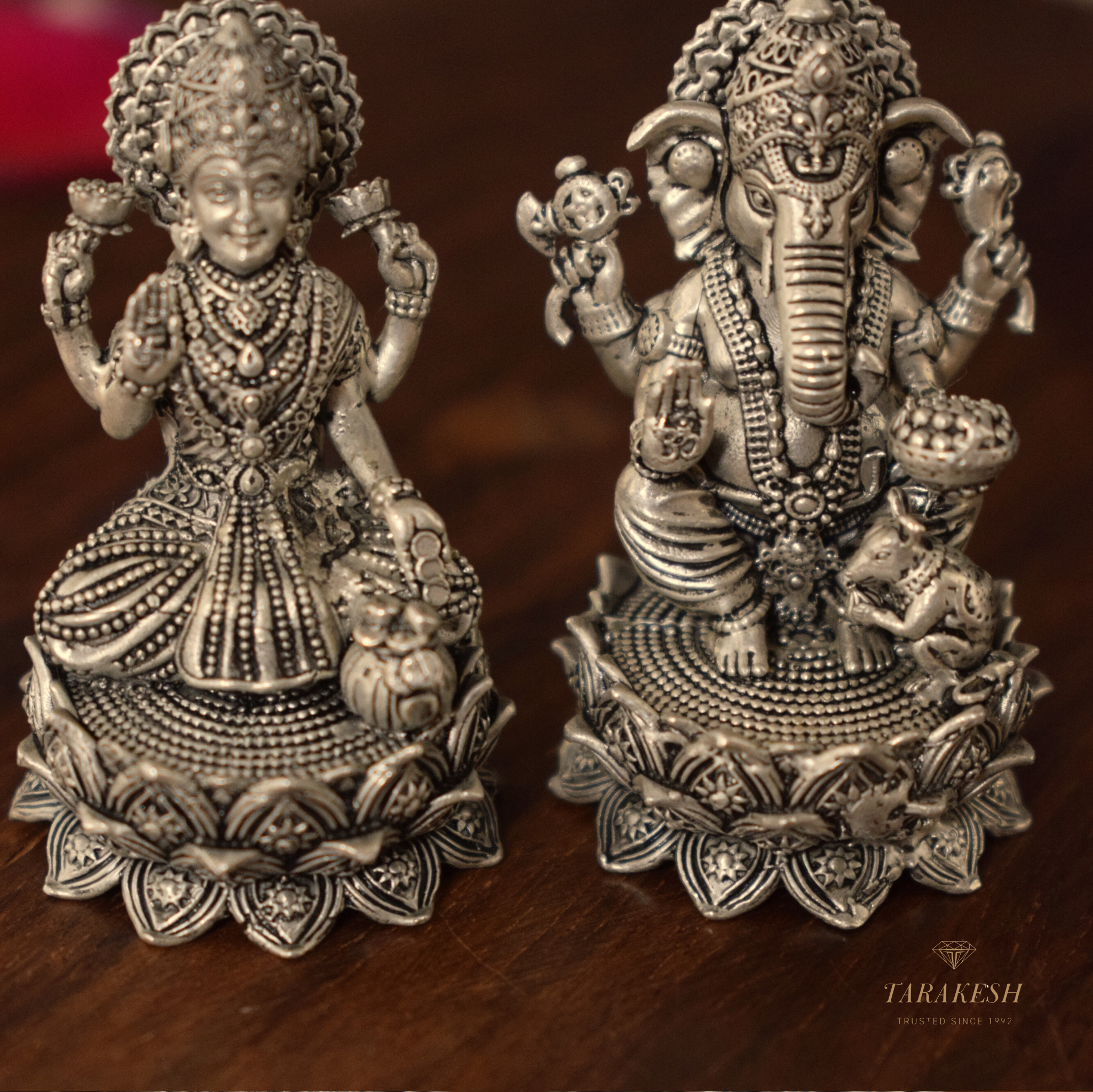 Lakshmi Ganesha Pure Silver Idol: Aishwarya Edition