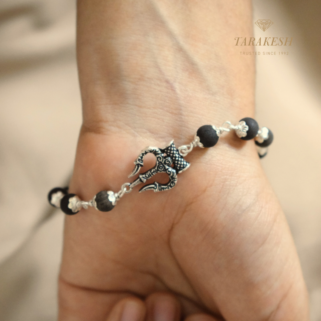 Karungali-Trishul Silver Bracelet: Sacred Connection