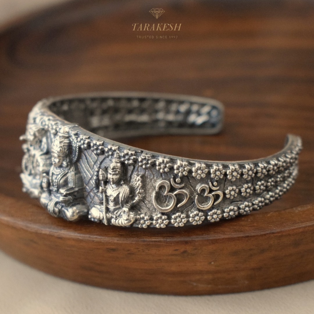 Shiva Pure Silver Bracelet: Shiva Family Edition